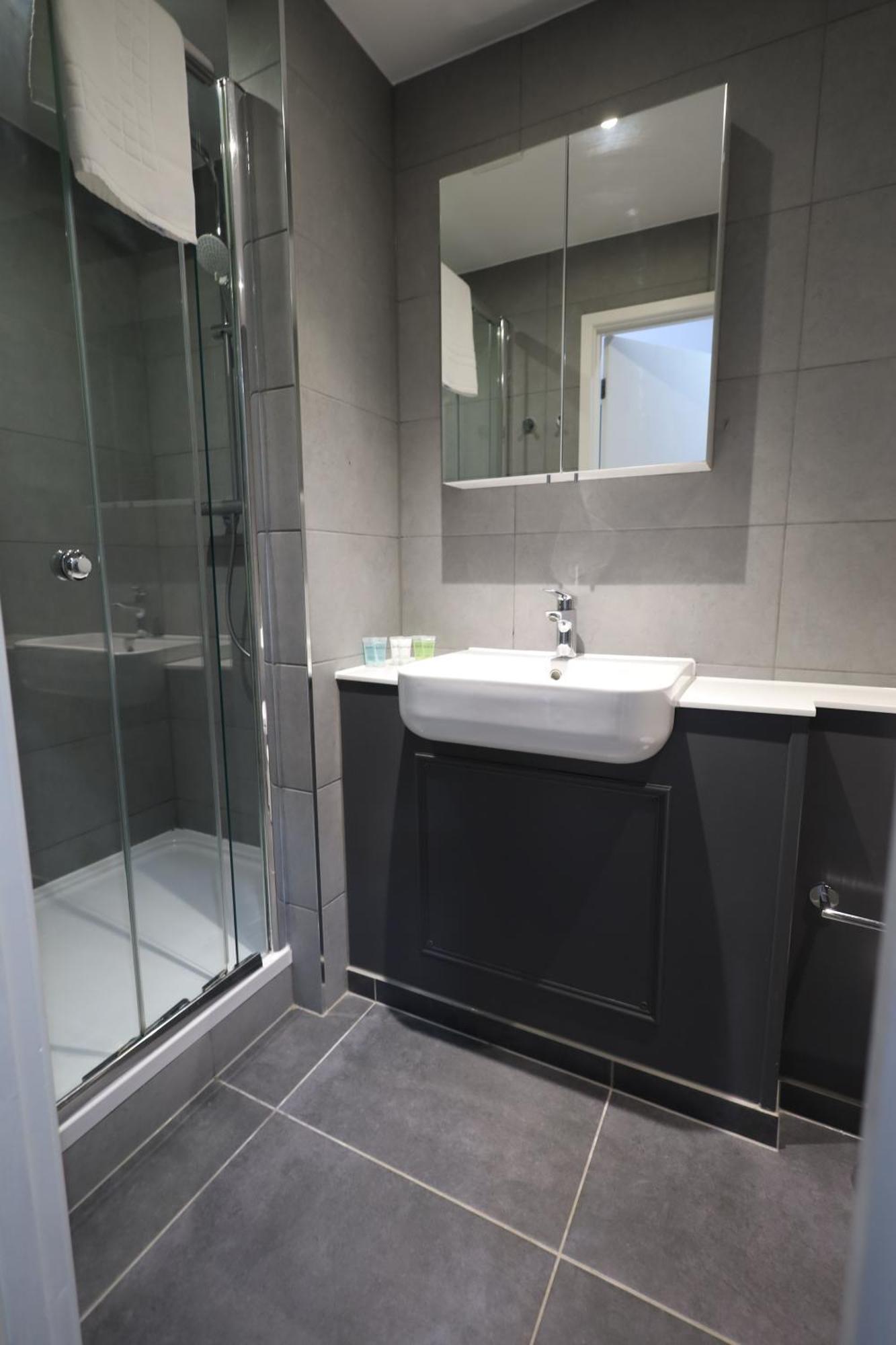 Lovely 3Br Garden Apartment L Abbey Road, Londra Esterno foto